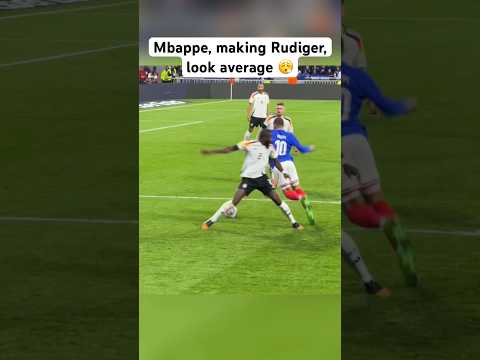 Mbappe nutmegs Rudiger 😮‍💨🇫🇷🔥 #mbappe #football #shorts
