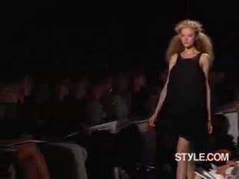 2007 SPRING/SUMMER runway-VERA WANG