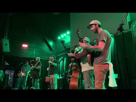 Keller Williams & The Hillbenders (Pettygrass)  The Waiting is the Hardest Part (Set 2 opener)