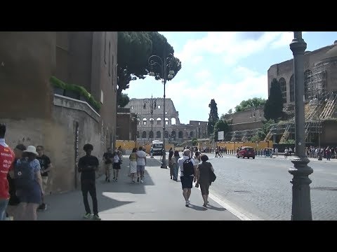 Via dei Fori Imperiali em Roma, Itália