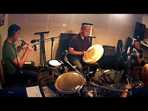 Musicdialogue.world - MusicDialogue.World - Under the Palm Tree