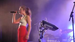 Maggie Rogers - Dog Years (HD) - Electric Brixton - 21.06.17