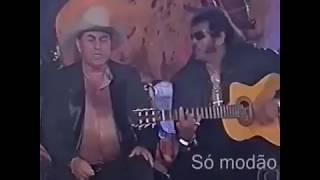 Chitãozinho e Xororó cantam Tropeiro com Milionário e José Rico
