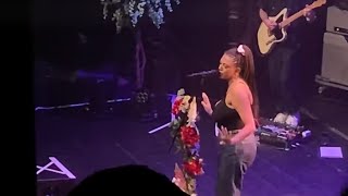 Mahalia - Square 1 (Live at Manchester Albert Hall 21.11.19) Mahalia - Square 1 (Live at Manchester Albert Hall 21.11.19)