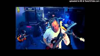 Dressed in Decay (Demo Ruff Lyrics)