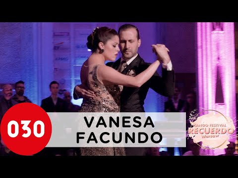 Vanesa Villalba and Facundo Pinero – El ingeniero #VanesayFacundo