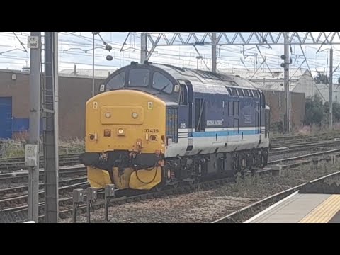 DRS Regional Railways 37425 Concrete Bob Passing Carlisle Light Engine 1/8/22