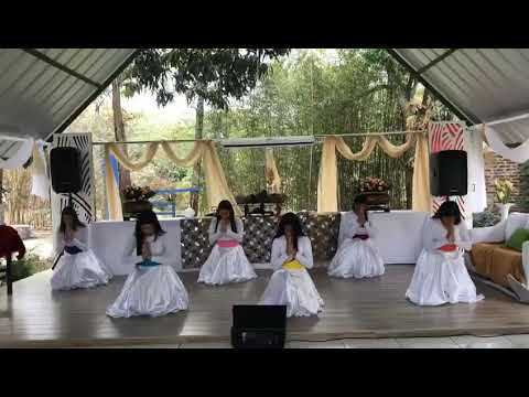 ME PARO EN LA BRECHA  (Nancy Amancio)