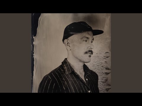 Dirt (feat. Erin Rae)