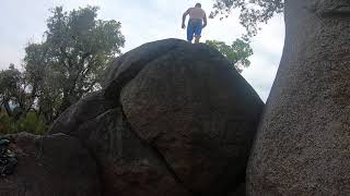 Photo of problem El trenca closques in La Jonquera boulder Area