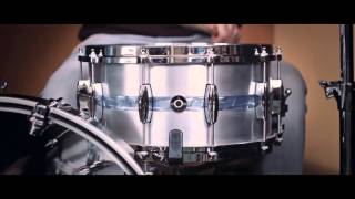 Video thumbnail for Q Drum Co. 14x7" Aluminium Plate Snare w/ Sky Blue Pearl Inlay by Peter Lewis