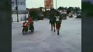 Download lagu Pantang menyerah....  Hadang mobil untuk pulang kerumah mp3