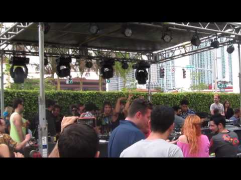 HOT NATURED Live @ Paradise Miami - WMC 2013 (Last Track)