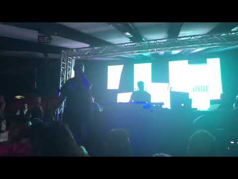 Special guest EIFFEL 65 PARADISO