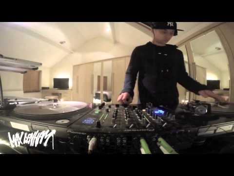 Max Denham #TenMinutesLive