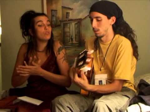 Ojos De Brujo - Girando Compás (Documental 2005)