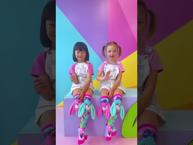 Vídeo relacionado con Madmia Hunny Bunny Socken Par de Calcetines, carbón, Talla única para Niñas