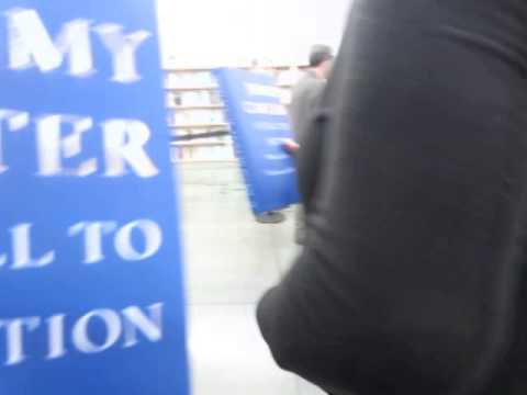 Jimmy Carter signing books at Powell's Portland 3-30-14