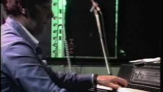 The Eric Burdon Band - Lonely Avenue.avi