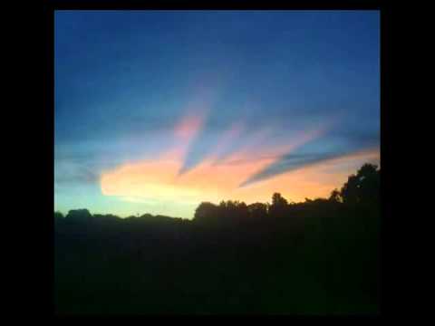 Beat Service feat. Emma Lock - Hiding to Nothing subtitulada