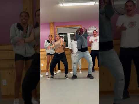 Kizz Daniel Ft Tekno - Buga (Dance Video) Loicreyeltv