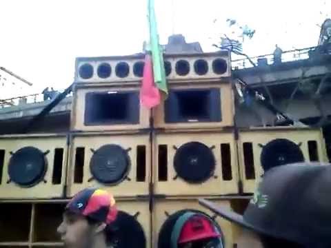 REUNION OF DUB Amanajé Sound System x Sista Marina Peralta - CONEXÃO