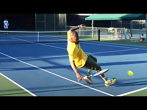 Jamie Foxx vs 140 mph Serve