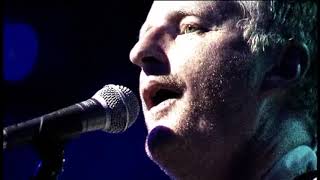 Levellers &amp; Billy Bragg / The Clash @ Beautiful Days 2004