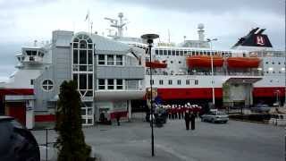 preview picture of video 'Hurtigruten MV Nordlys berthed at Molde, Møre og Romsdal HD'