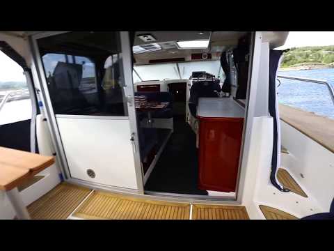 Aquador 32 C (2007)  * SOLD