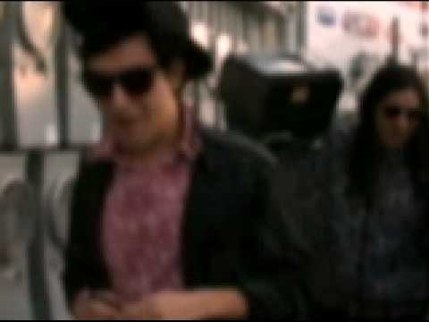 She's A Tease - Alfa u Omega