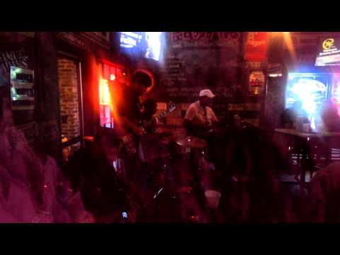 Blake Tully Sliding with Earl "Guitar" Williams at Saw's Juke Joint