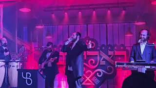 הערשי ויינברגר בתפארתו - עם יענקי בריסקמן