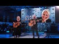 Mary Chapin Carpenter and Emmylou Harris pay tribute to the legacy of Joan Baez