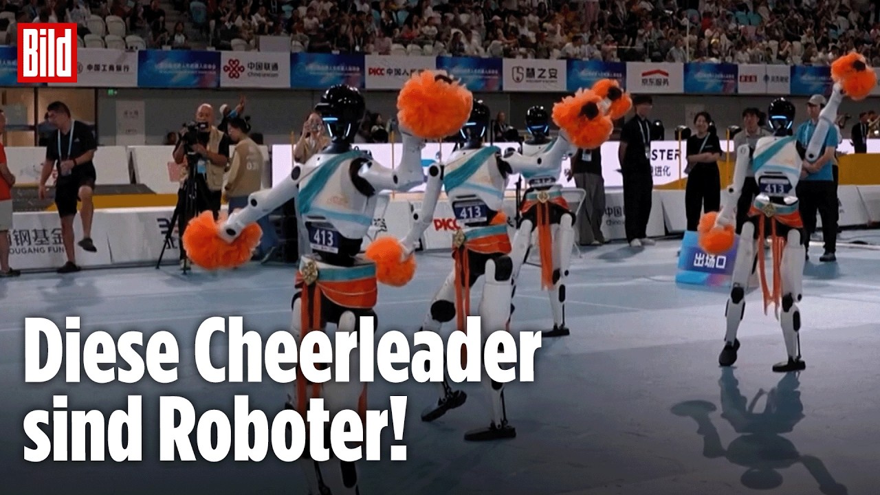 ROBOTER-OLYMPIADE: Humanoide eifern in Peking um die Wette