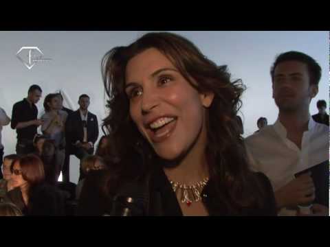 fashiontv | FTV.com - ROBERTO CAVALLI (D)  F- PEOPLE MILAN MAN S/S 2009