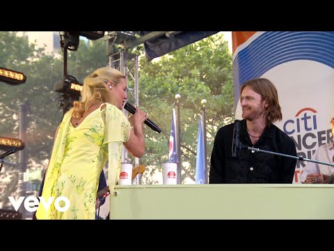 FINNEAS, Ashe - The Little Mess You Made (Live from the Today Show)