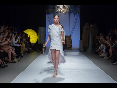 (Short version) Architecture in fashion in Feeric Fashion Week 2018