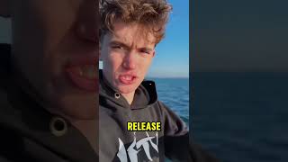 Never Grab A Squid, You Might Get Attacked! 😧🦑 #usa #shortsusa #youtubeusa
