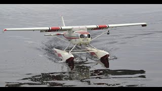 Cessna 172 на поплавках