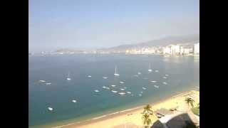 preview picture of video 'Travel Company - Vista desde Grand Hotel Acapulco - Febrero 2013.'