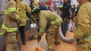 preview picture of video '(RAW) Morris,IL Fire & Ambulance-Technical Rescue of Man Trapped In a Grain Bin'