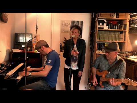 Trouble (Coldplay) - couchkomplizen ft. Steffen Greisiger
