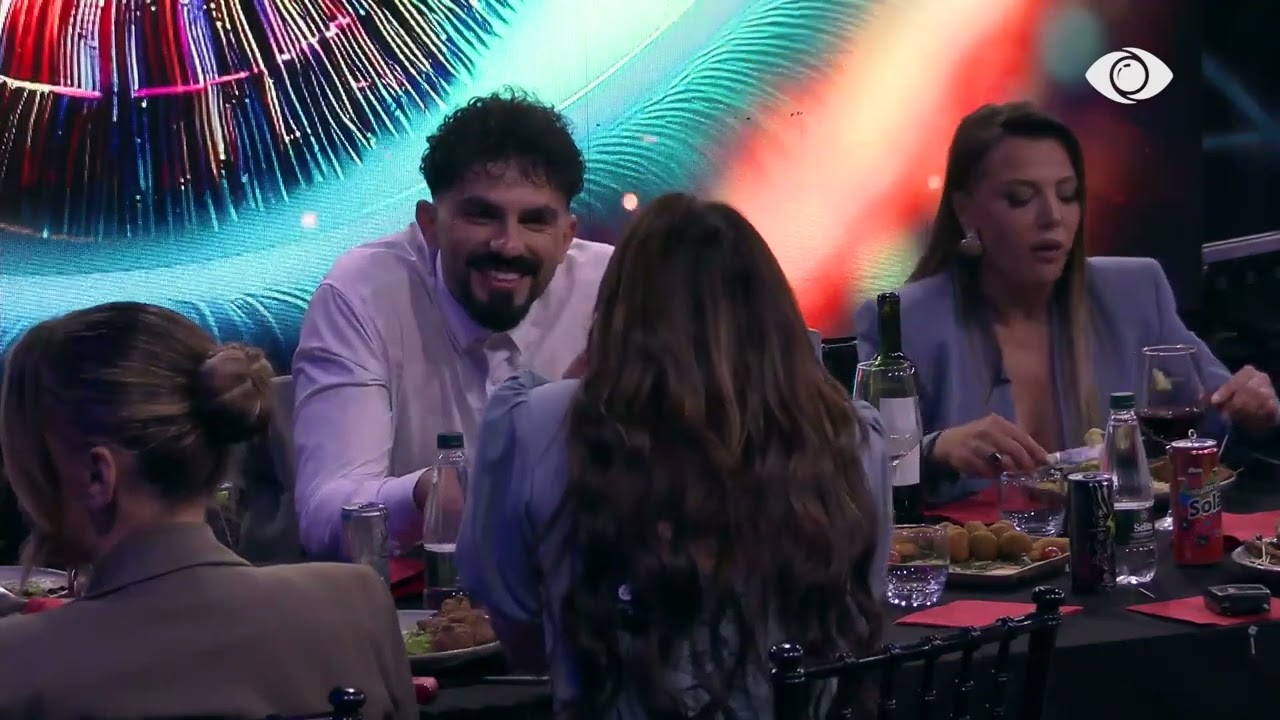 “Ke një buzëqeshje false prej turku”/ Rozana vijon ironitë për Aldon, debat edhe me Danjën