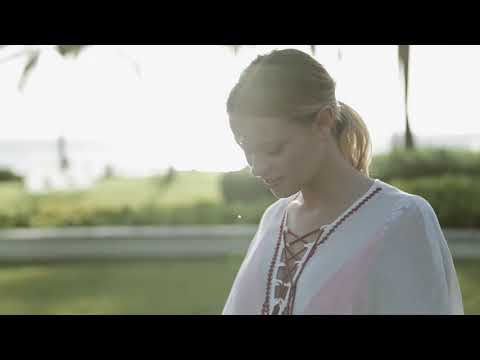 The Shops at Wailea - sessão de fotos de verão à beira da piscina no Andaz Maui Resort