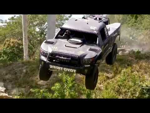 Extreme driving - road tricks video clip⏯️🎬