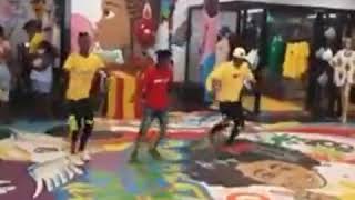 Download lagu Master kg ft nokwazi and dj Tira-- Ng'zolova mp3