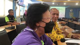 11 10 66 นายอำเภอเบตงให้กำลังใจแม่ที่ลูกทำงานอยู่ในอิสราเอลเผยลูกชายไม่กลับไทยปลอดภัยดี 11 10 66 นายอำเภอเบตงให้กำลังใจแม่ที่ลูกทำงานอยู่ในอิสราเอลเผยลูกชายไม่กลับไทยปลอดภัยดี