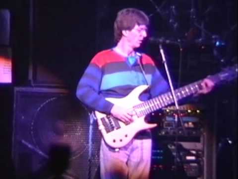 Box of Rain (2 cam) Grateful Dead - 10-28-1990 Zenith, Paris (France) set1-04