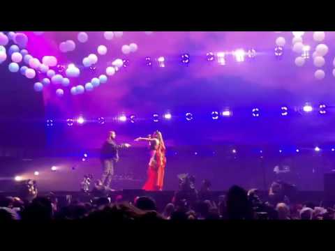 download lagu mp3 mp4 Rihanna Drake Too Good Live, download lagu Rihanna Drake Too Good Live gratis, unduh video klip Rihanna Drake Too Good Live